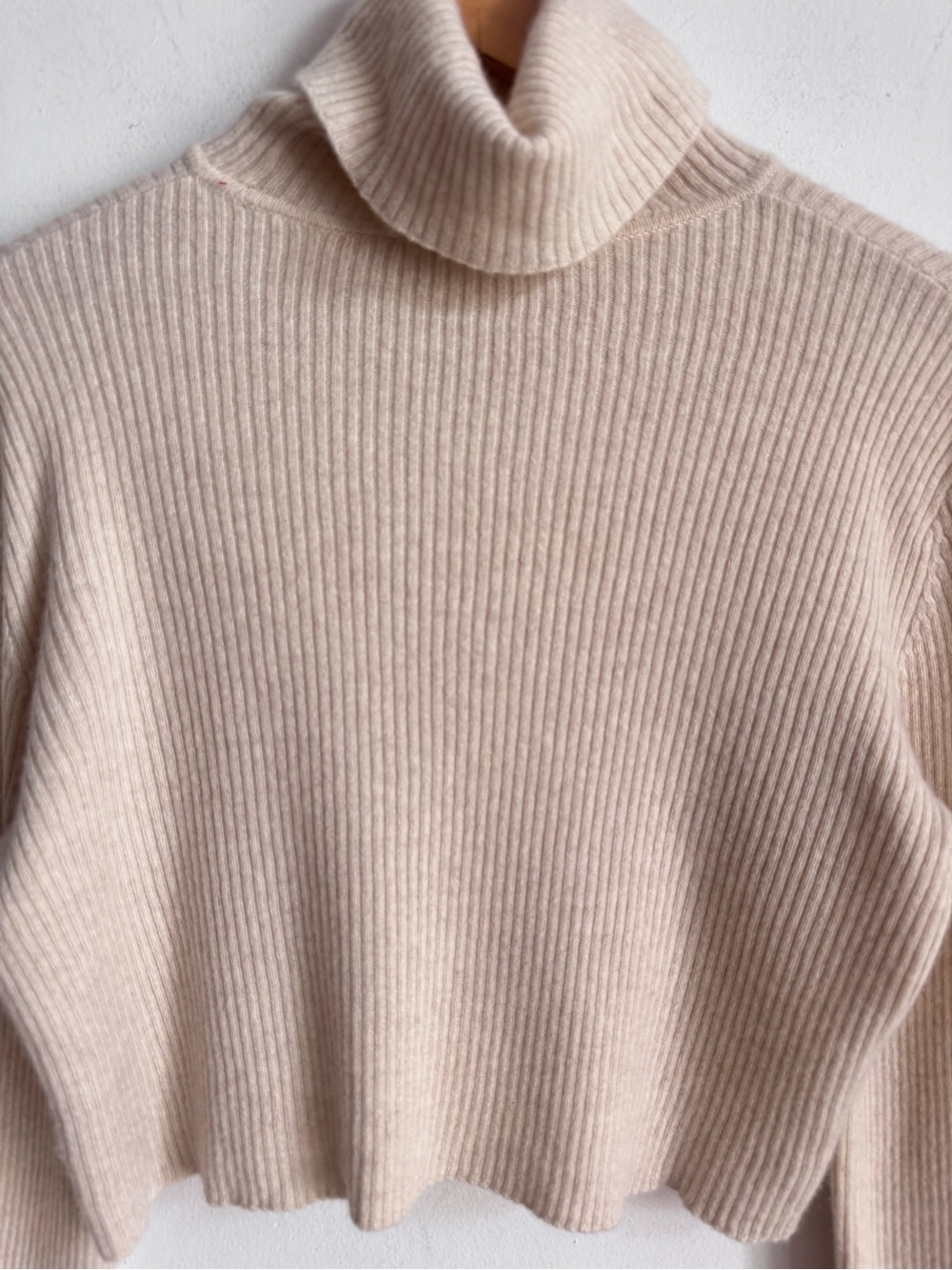 Reformation Luisa Cropped Cashmere Sweater In Gossamer XS $225 - Picture 7 of 13